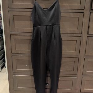 Boohoo Petite Chic Black Sleeveless Jogger Jumpsuit Size 6
